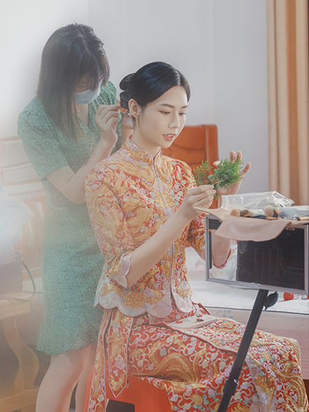 资深化妆师·李娟
